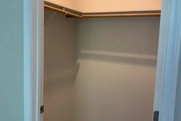 1x1 Bedroom Closet