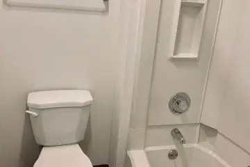 Seven65 Lofts Unit Bathroom