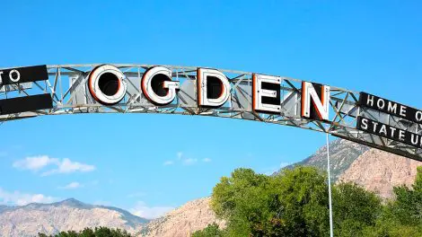 entrance gate ogden enter exit