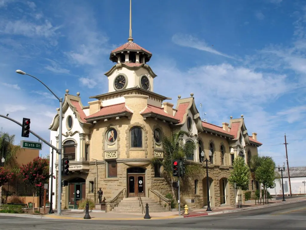 Historic Old City Hall building built in 1905, located in downtown Gilroy, California.