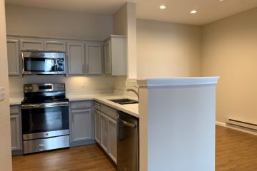 2x2 Kitchen & Dining Room