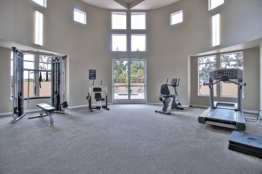Flora Vista Apartments Fitness Center Gym Equipment