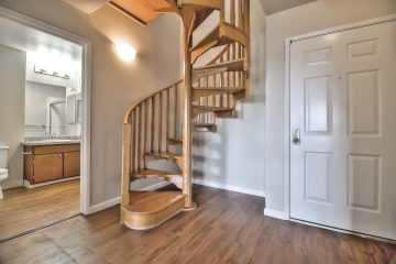 Spiral Staircase & Bathroom