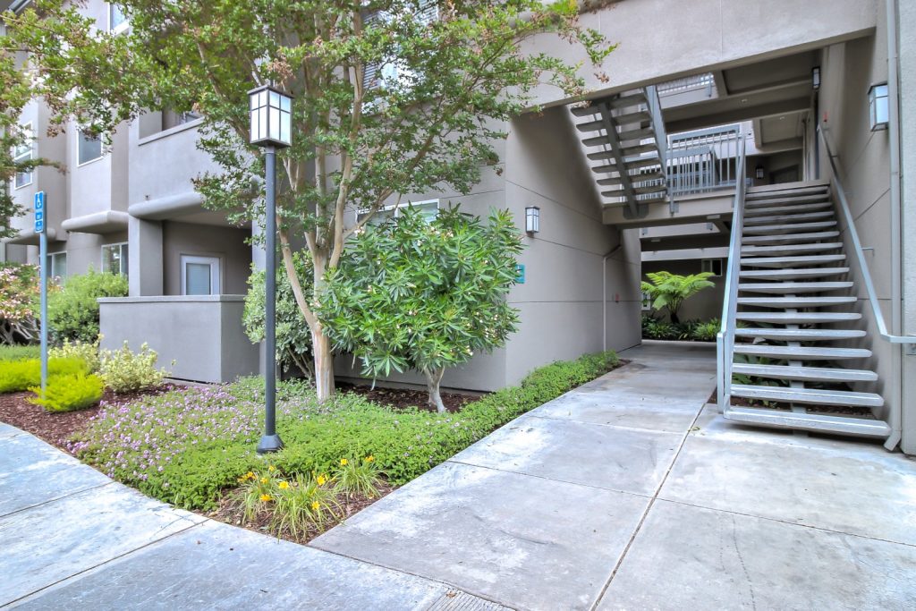 Warburton Village Apartments