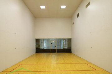 Sun Chase Apartments Racquetball Court