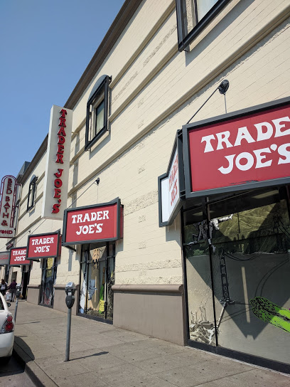 San Francisco City Guide | Shopping and Nearby Conveniences | Trader Joe's