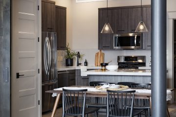 Dining Room & Kitchen